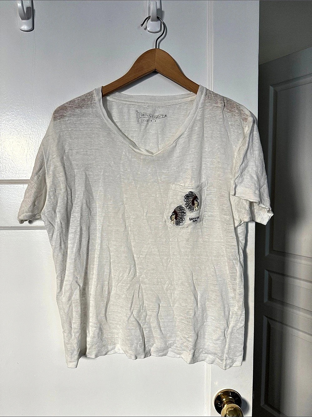 Banner Day Short Sleeve Embroidered Pocket Tee Size Medium
